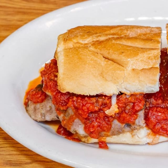 Italian Sausage Sandwich (Small).