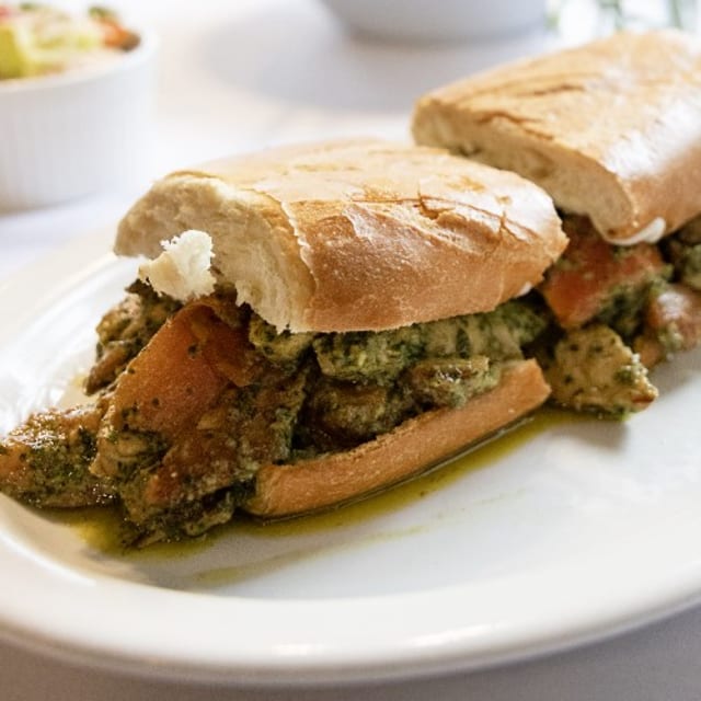 Chicken Pesto Sandwich (Large).